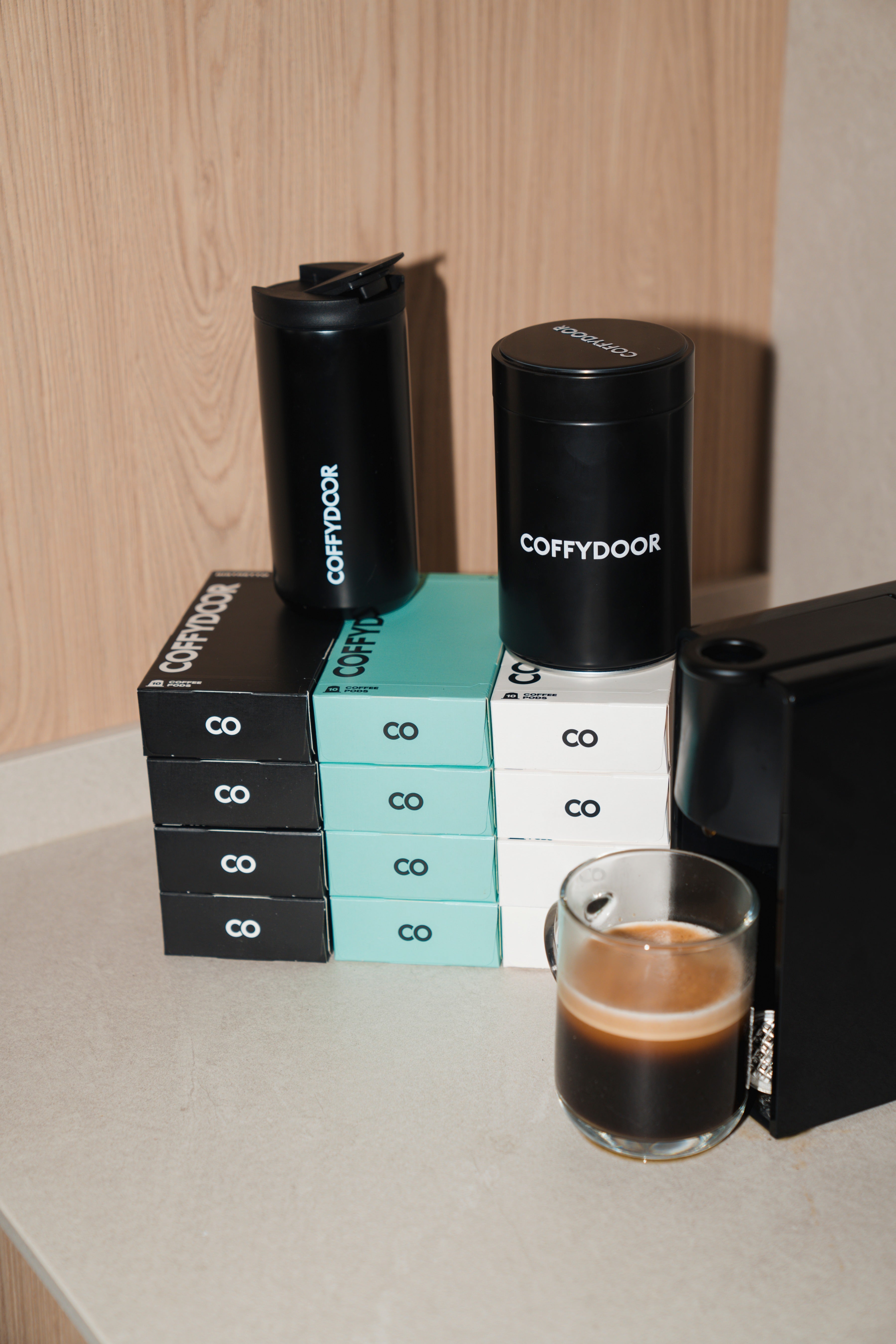 Nykundserbjudande :120 Nespresso-kompatibla kapslar + Gratis Termomugg + Gratis kapselhållare